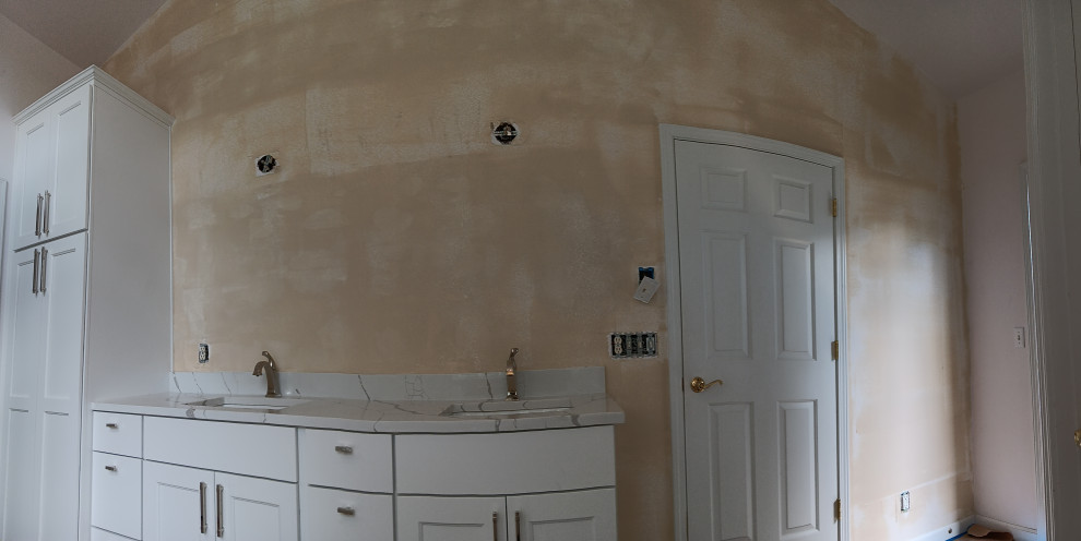 Bathroom Wallpaper