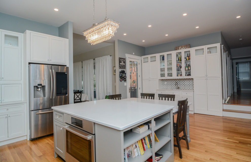 Inspiration for a craftsman kitchen remodel in Boston
