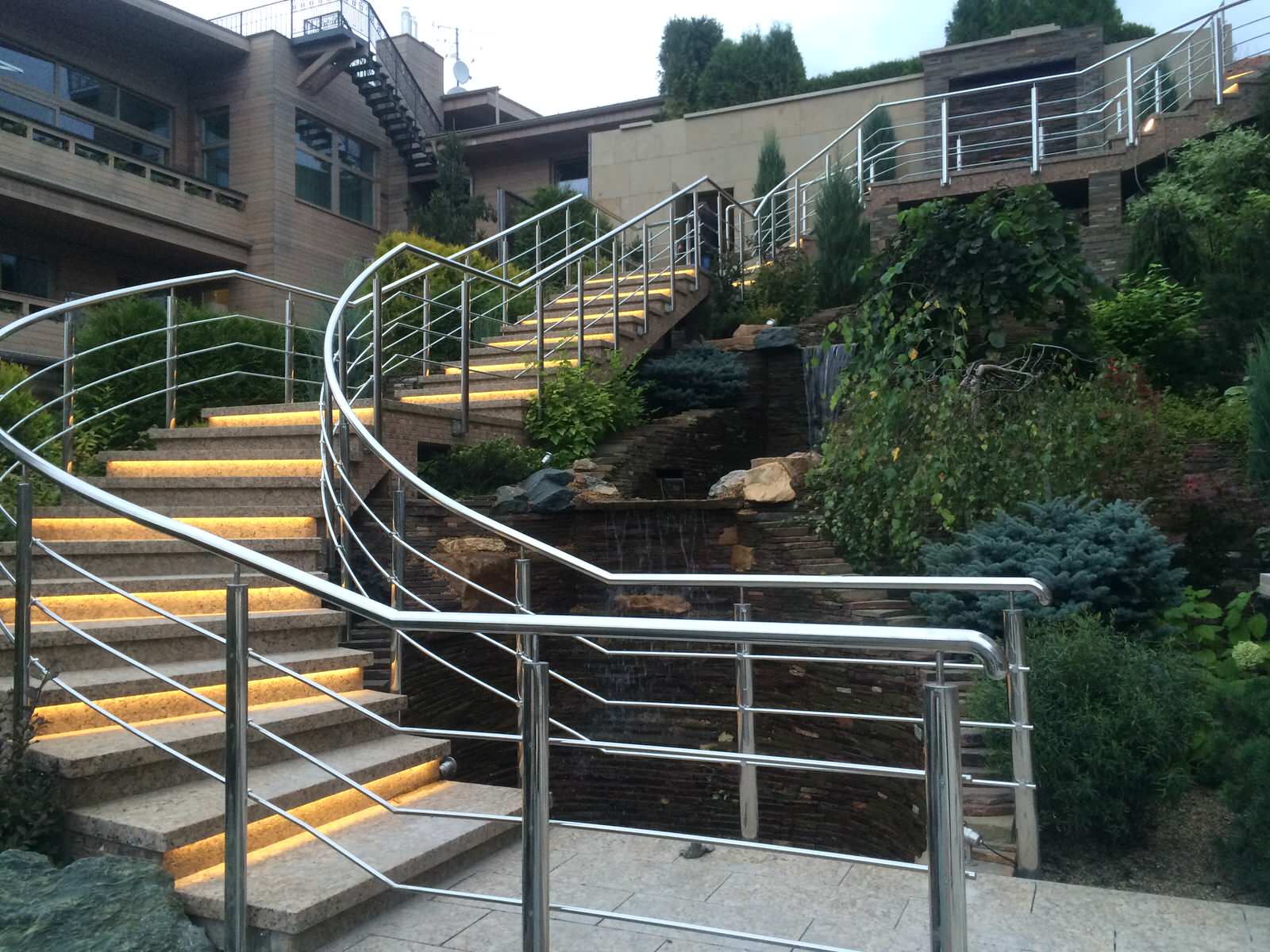 Светодиодное ландшафтное освещение пос. Росинка