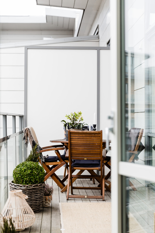This is an example of a modern balcony in Gothenburg.