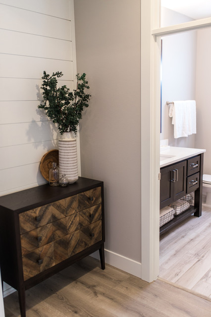 Clover Hill transitional-corridor