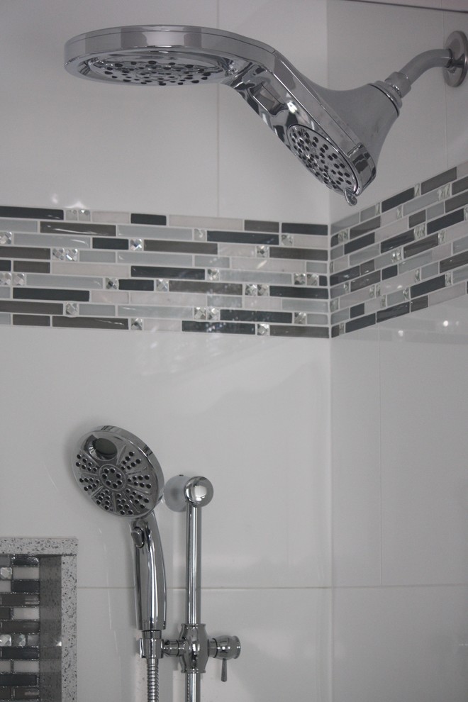 Home design - transitional home design idea