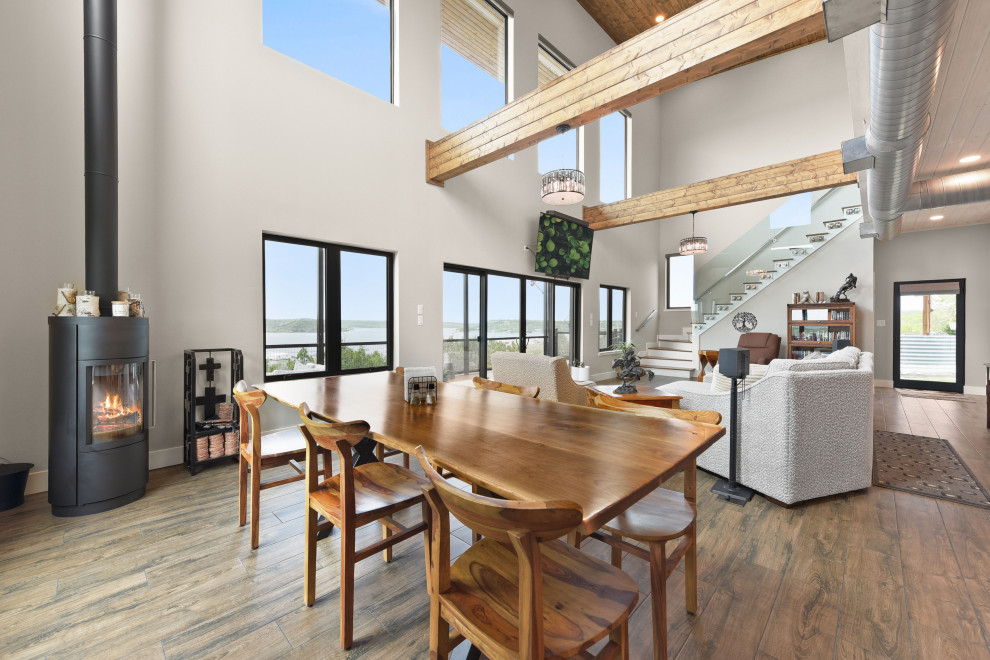 Hillside Lake View Home