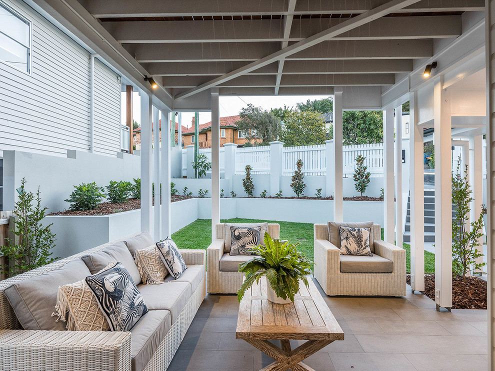 Beach style patio in Brisbane.