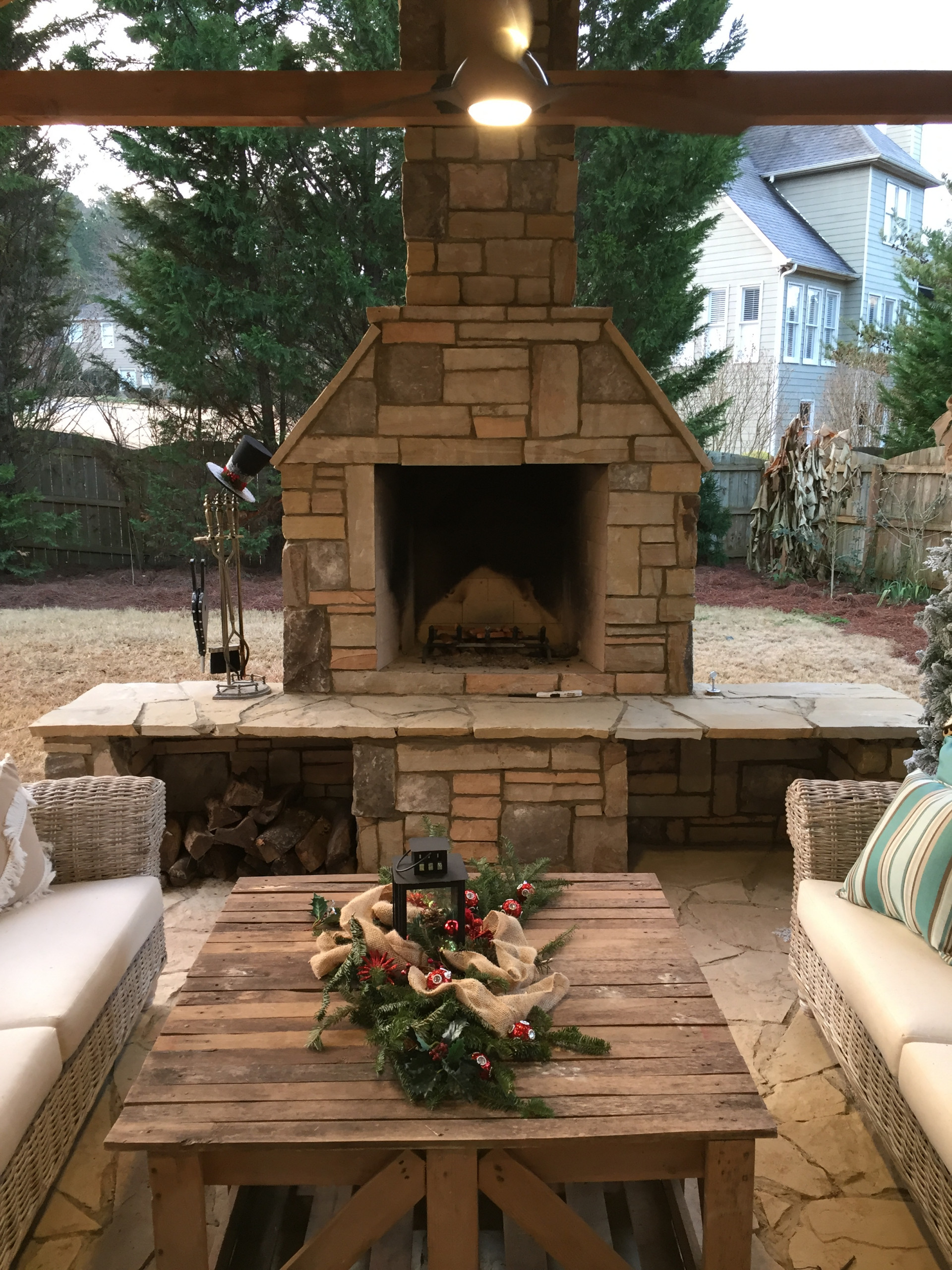Outdoor living / Fireplace