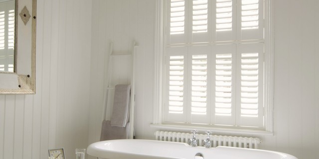 Shutters bathroom