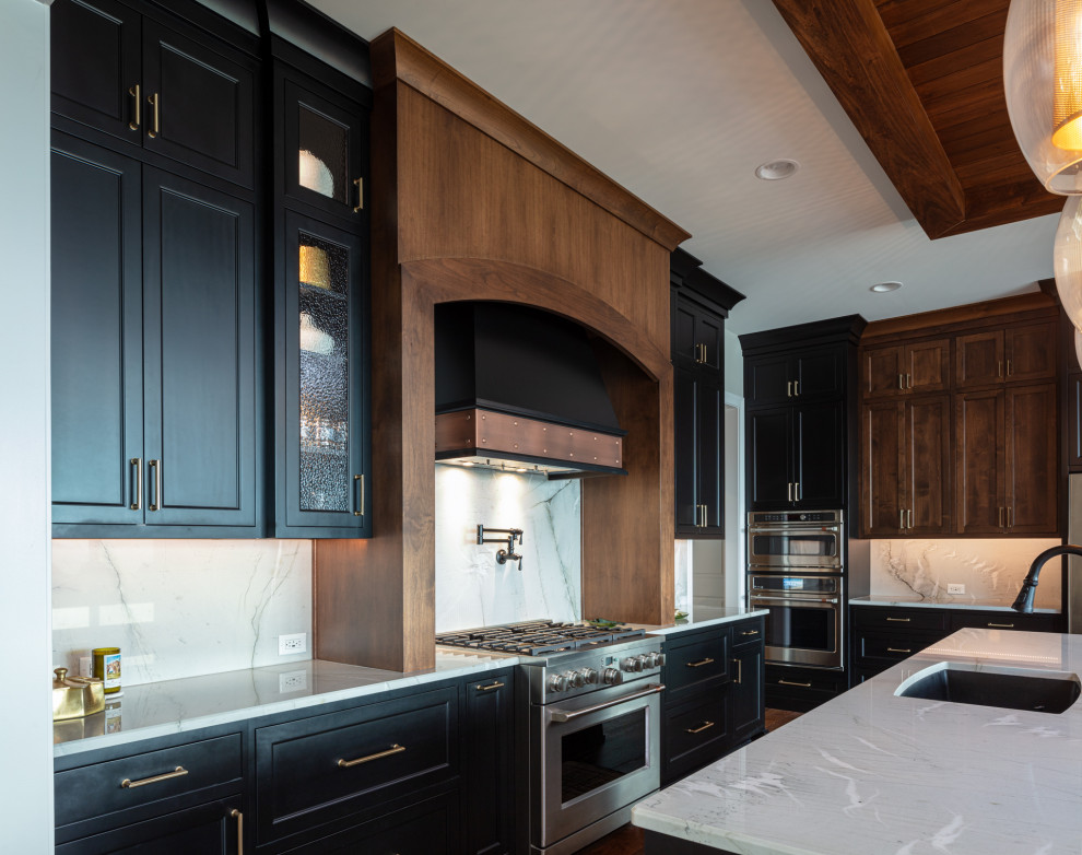 Inspiration for a transitional kitchen remodel in Cincinnati