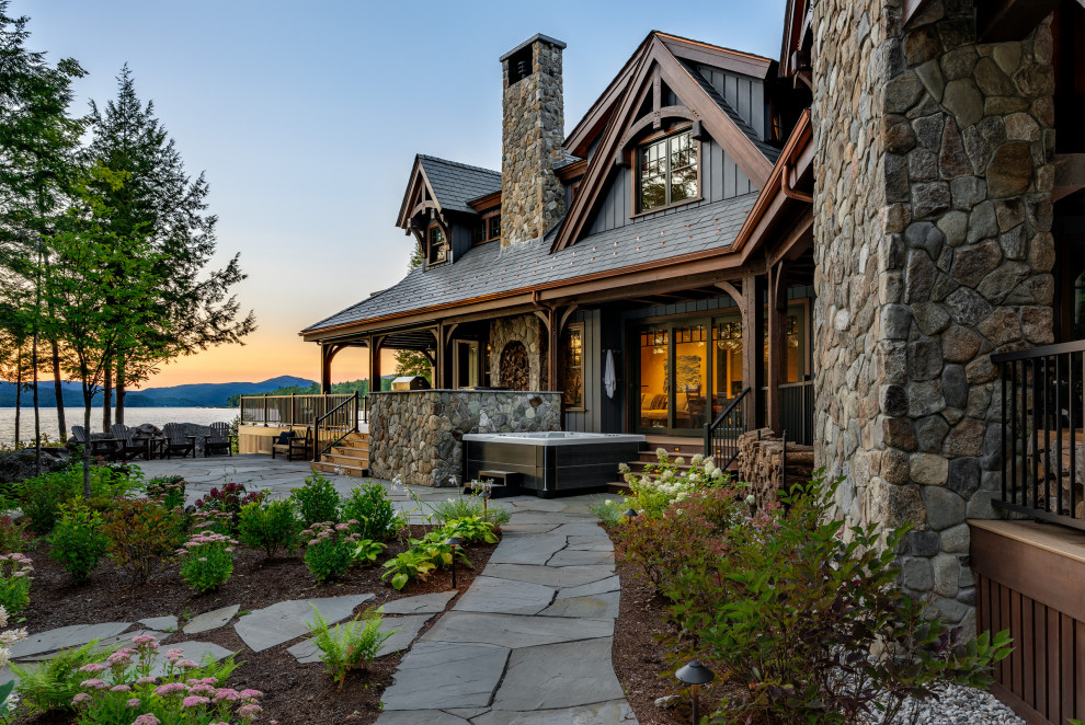 Home design - rustic home design idea in Boston