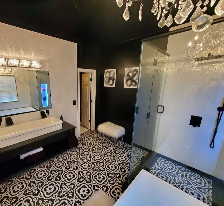 Black and White Glam- Master Bathroom