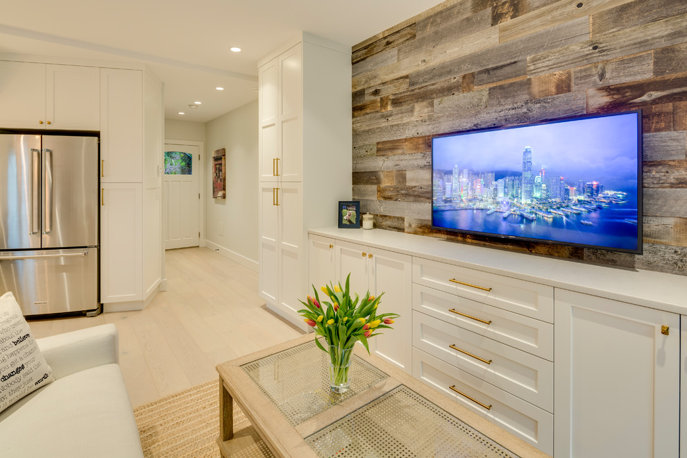 Example of a transitional home design design in Vancouver