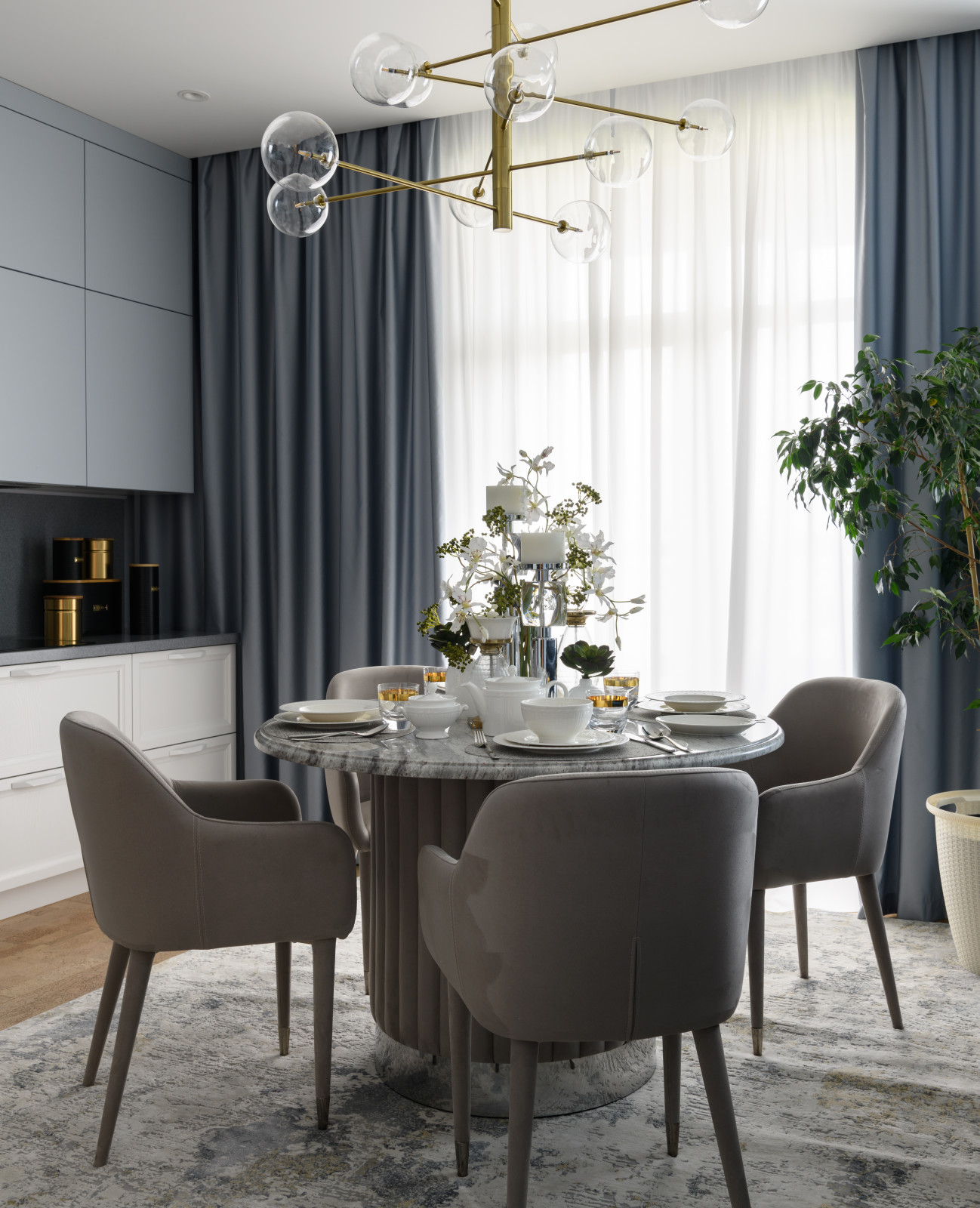 Изысканный интерьер трехкомнатной квартиры