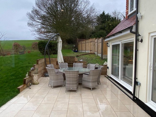 LUXURY COTTAGE CONVERSION courtyard