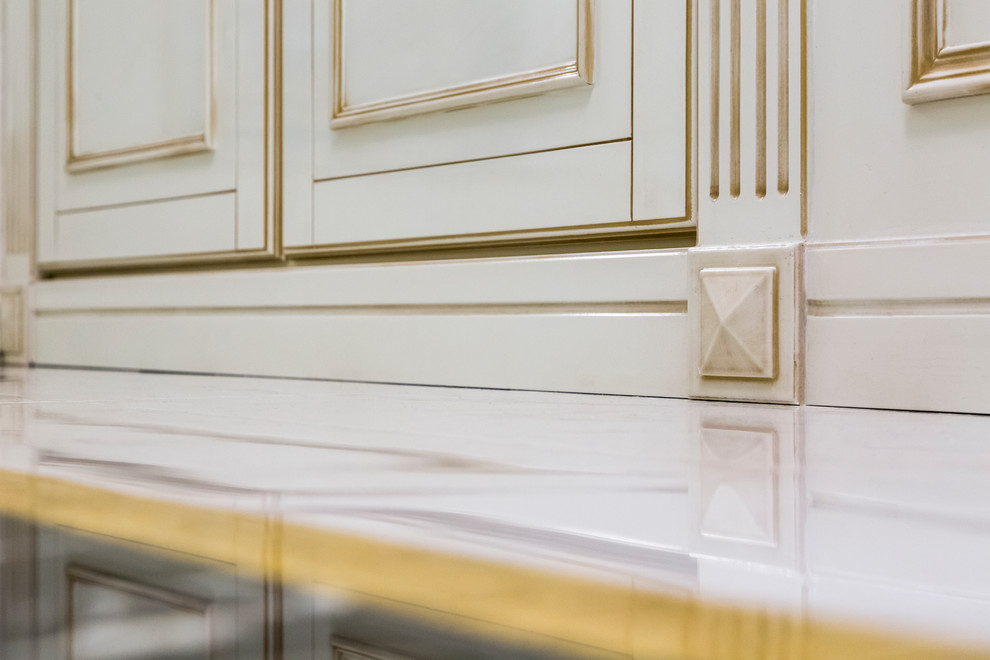 Прихожая в классическом стиле.