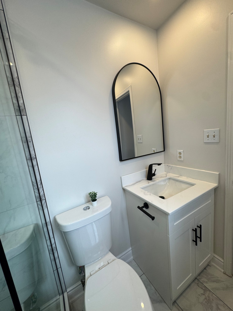 Mississauga Master Bath and Powder Room to 3-piece Bath Conversion