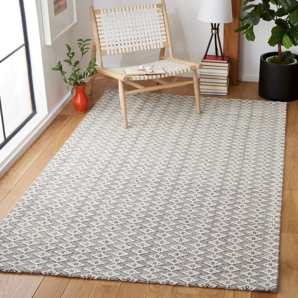 Safavieh Marbella Mrb310A Geometric Rug, Ivory/Black, 2'3"x8' Runner Scandinavian Hall And
