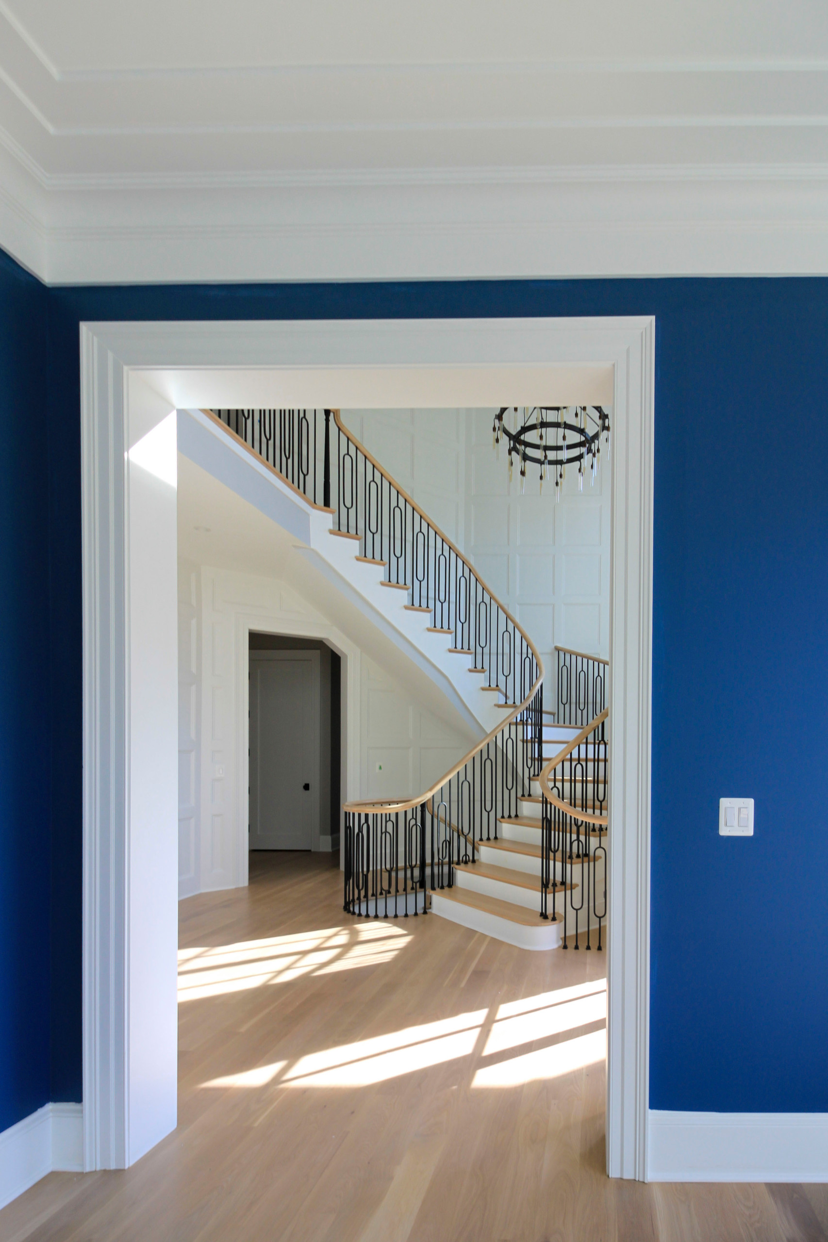 95_Remarkable and elegant floating elliptical staircase, McLean, VA 22101