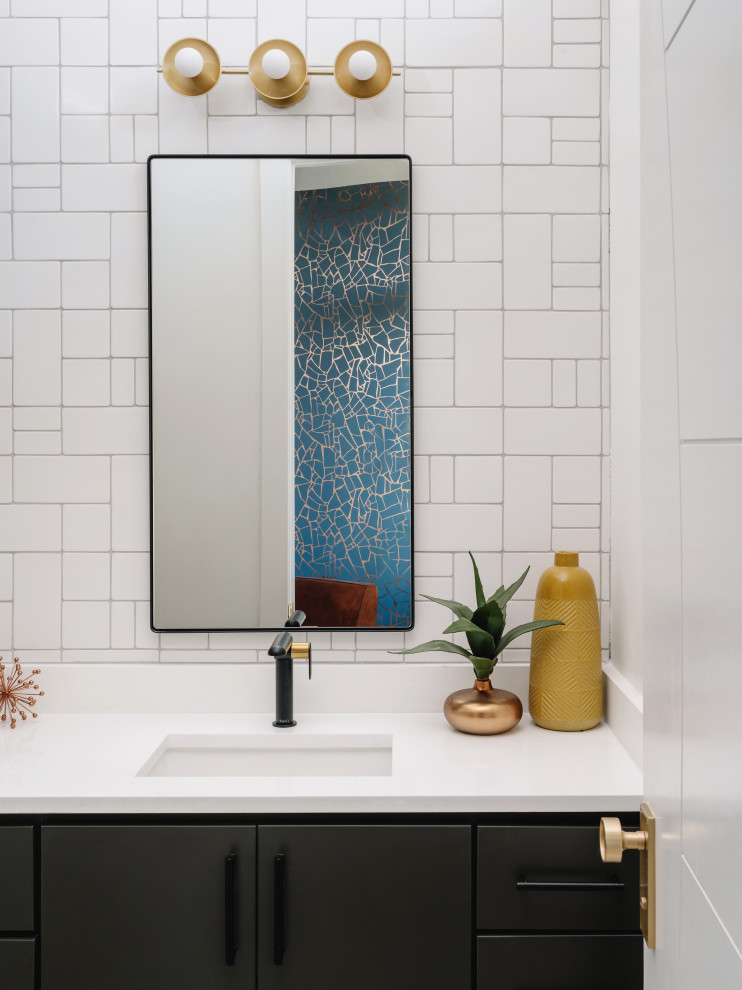 Mid-sized midcentury kids bathroom in Austin with flat-panel cabinets, grey cabinets, an undermount tub, an open shower, white tile, ceramic tile, blue walls, porcelain floors, a drop-in sink, engineered quartz benchtops, turquoise floor, an open shower, white benchtops, a single vanity and a floating vanity.