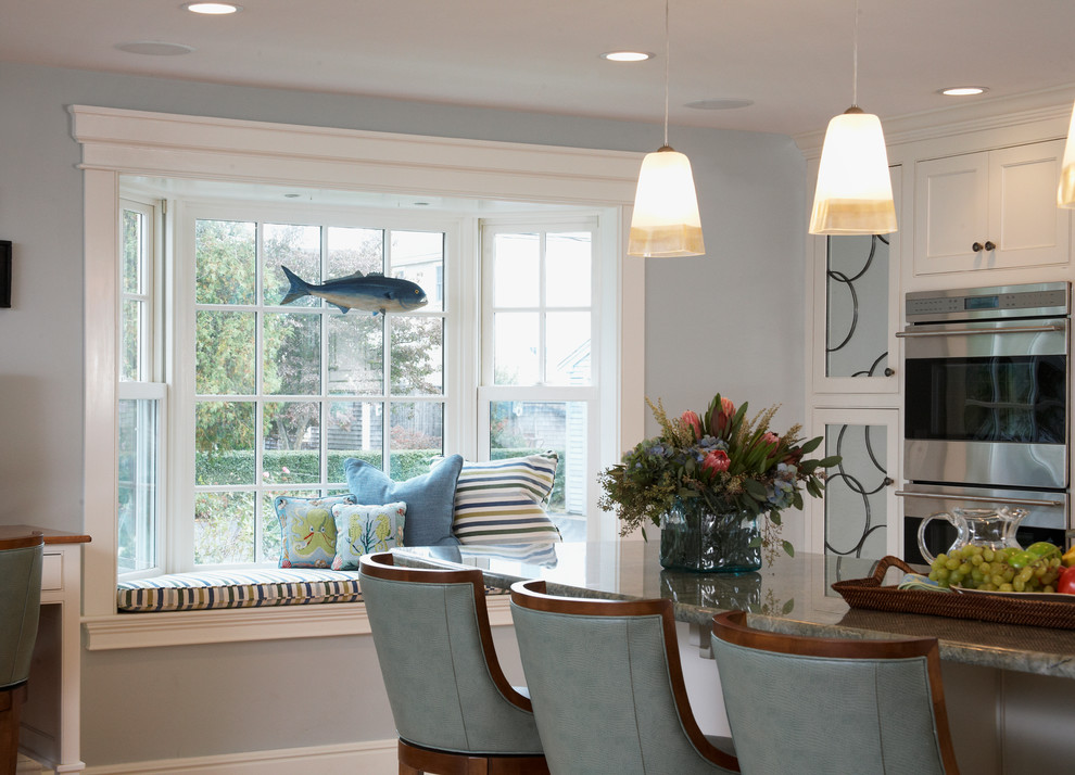 Kitchen - transitional kitchen idea in Boston