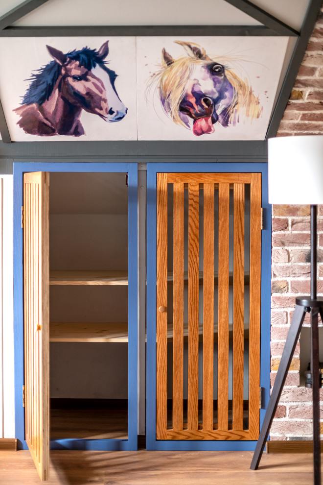 "Конный двор"