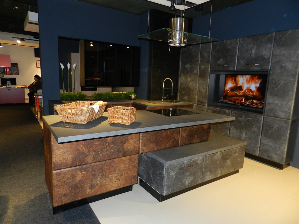 Готовые кухни