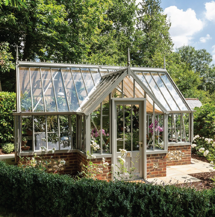 Mid-sized traditional detached greenhouse in Hampshire.