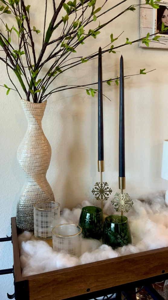 Modern, Inviting Holiday Decor