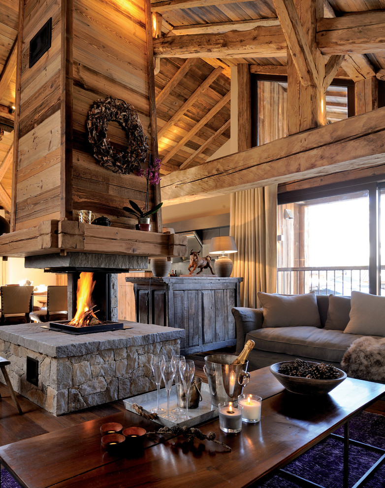 This is an example of a country living room in Grenoble.