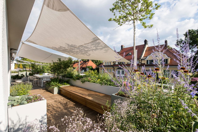 Gartenprofi Verwandelt Munchner Dachterrasse Zum Blutenmeer