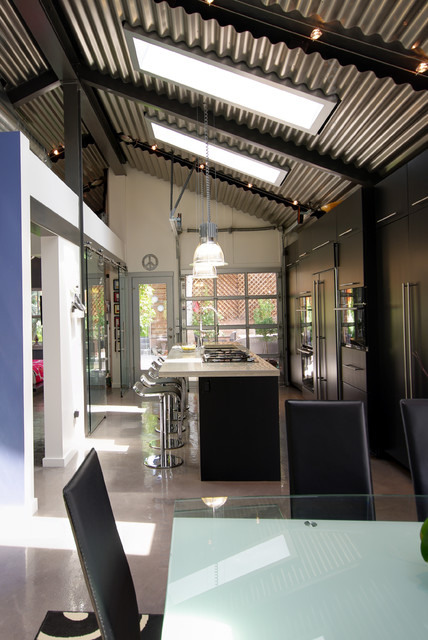 Industrial Design Bungalow in SLC eklektisch-kueche