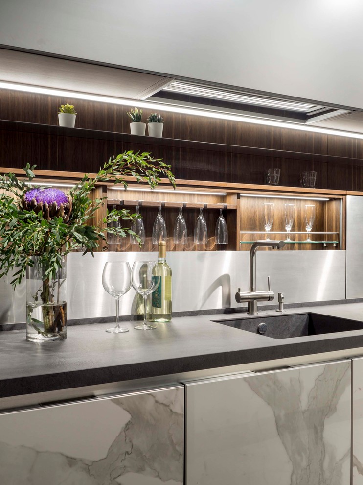 Giulia Novars, Нижний Новгород, ул. Горького 260