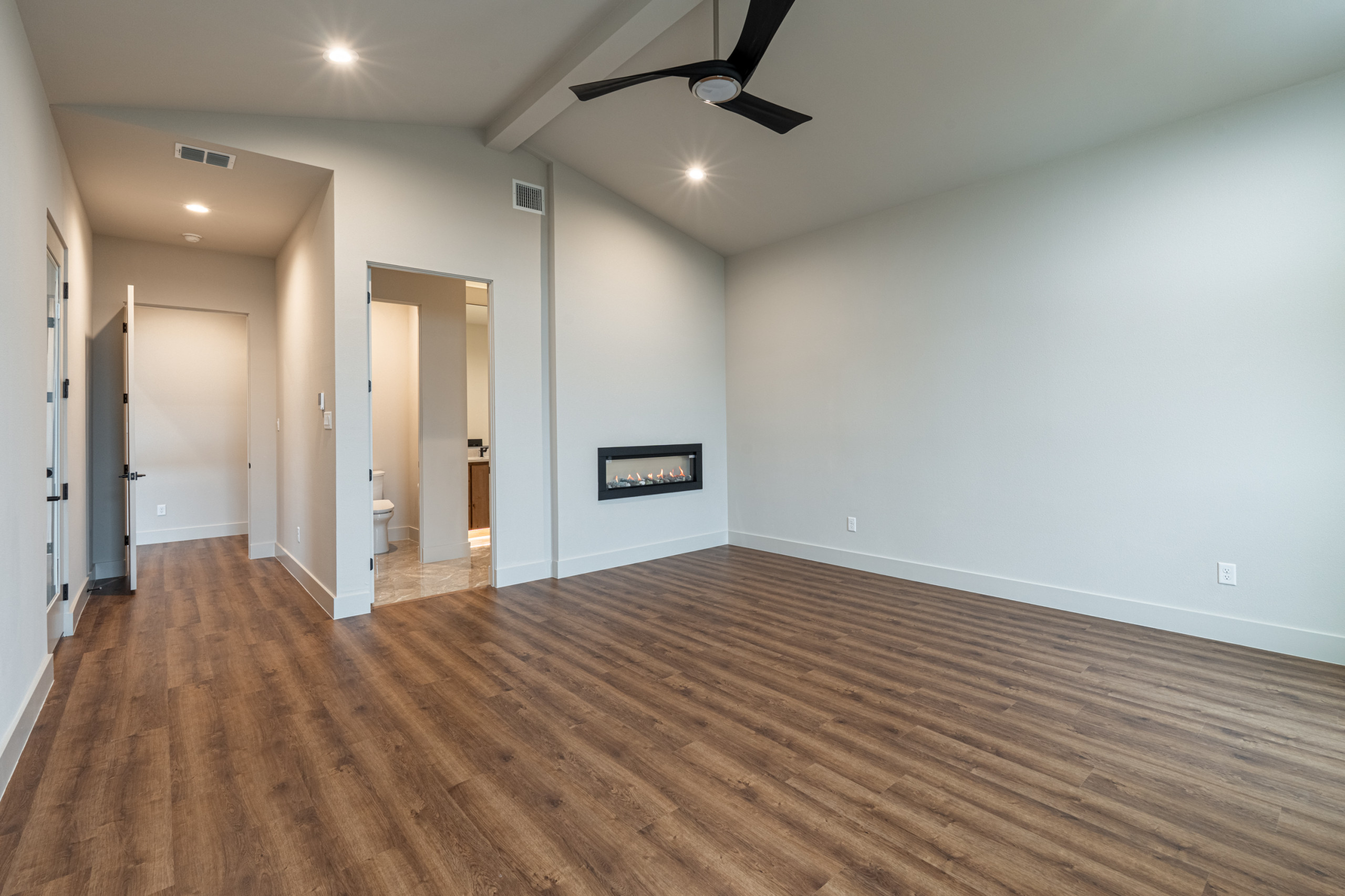 Modern Zen: 2,984 ft², 3 BR/2.5 BA/1 ST home