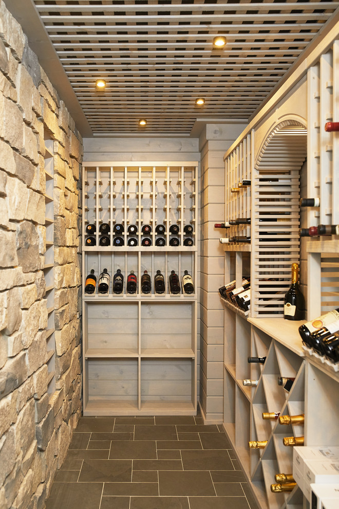 Photo of an arts and crafts wine cellar in Grand Rapids.