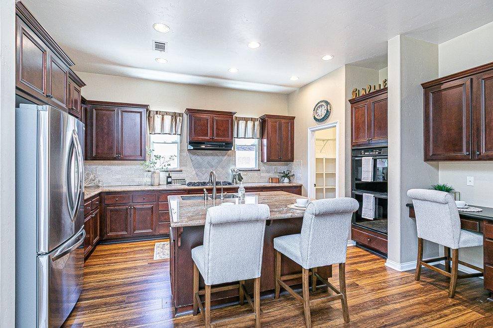 552 Palomar Circle Lompoc, CA 93436 | Staging