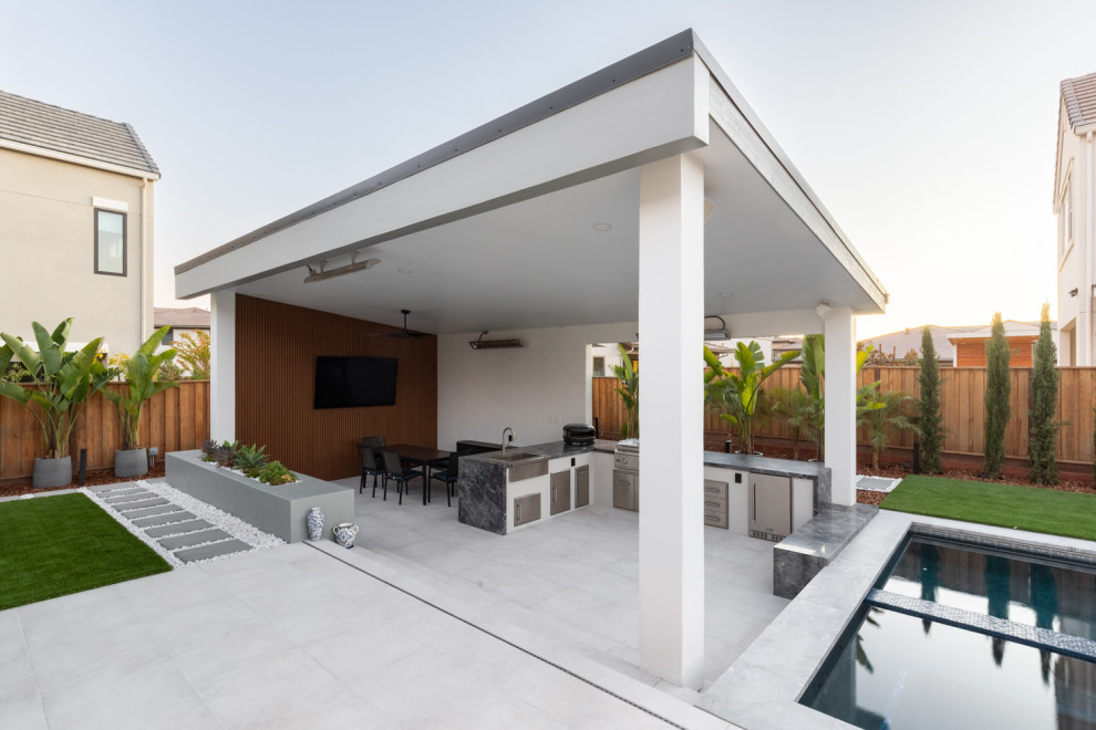 Borello Estates - Pool Party Place