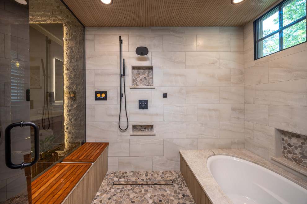 Bathroom - contemporary bathroom idea in Raleigh