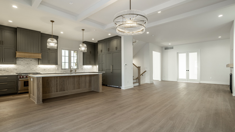 Example of a transitional home design design in Indianapolis