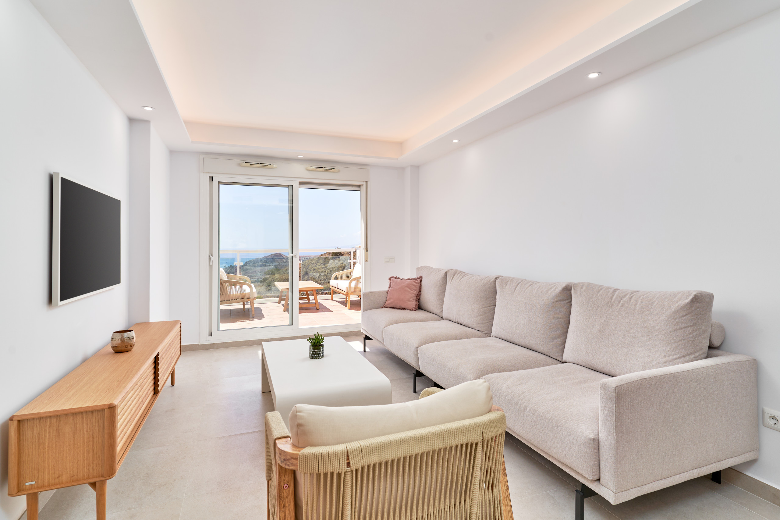 Living room photo in Malaga