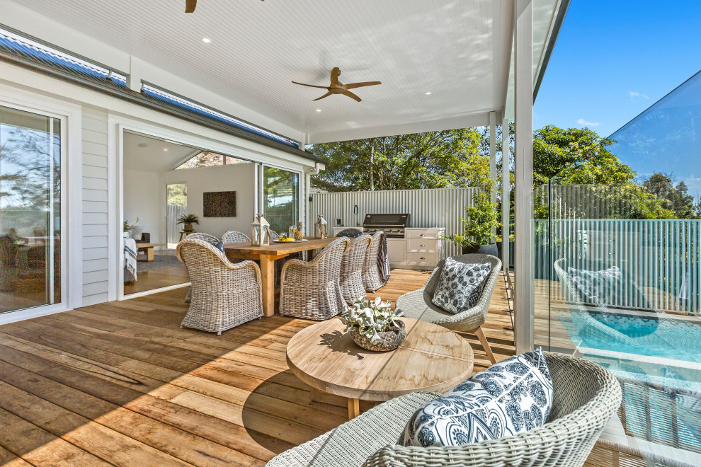 Inspiration for a beach style deck in Melbourne.