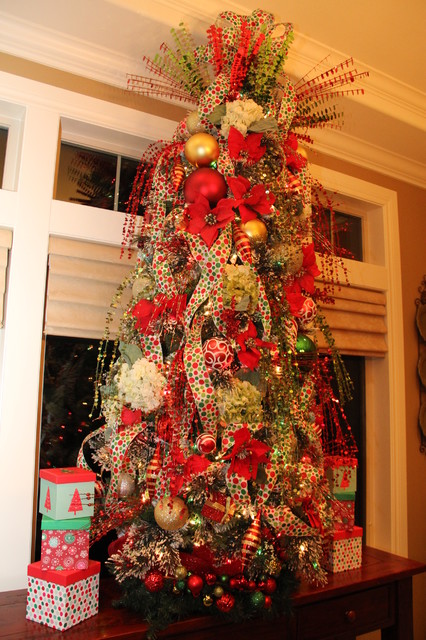 Dining Room Polka Dot Christmas Tree