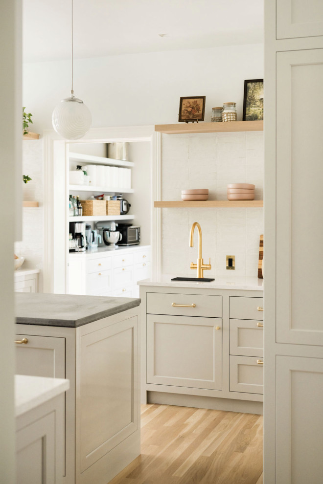 Inspiration for a transitional kitchen remodel in Austin