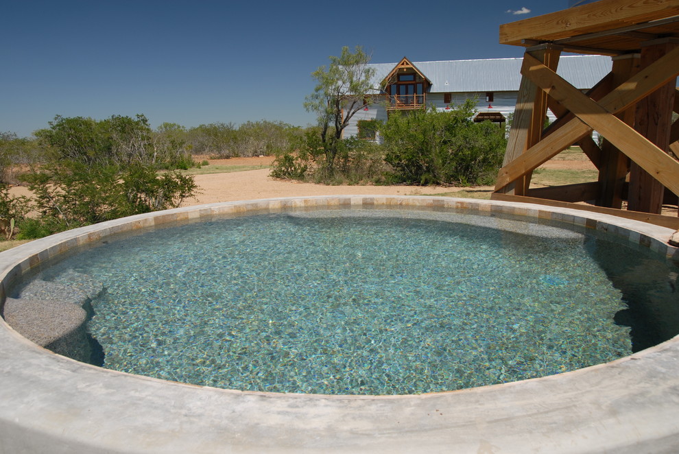 Moore, Texas Ranch Round "Stock Tank" Pool