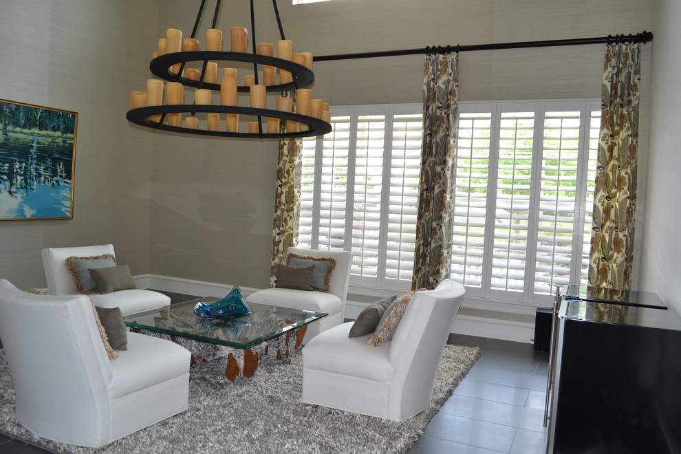 Home design - transitional home design idea in Dallas