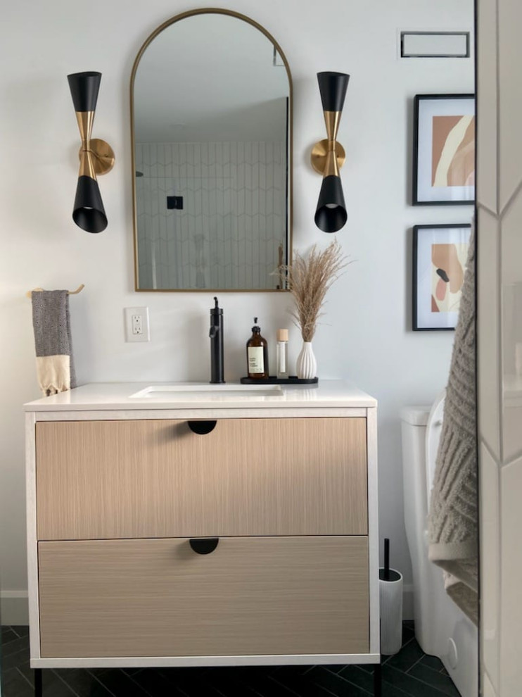 Black and Gold Bathroom