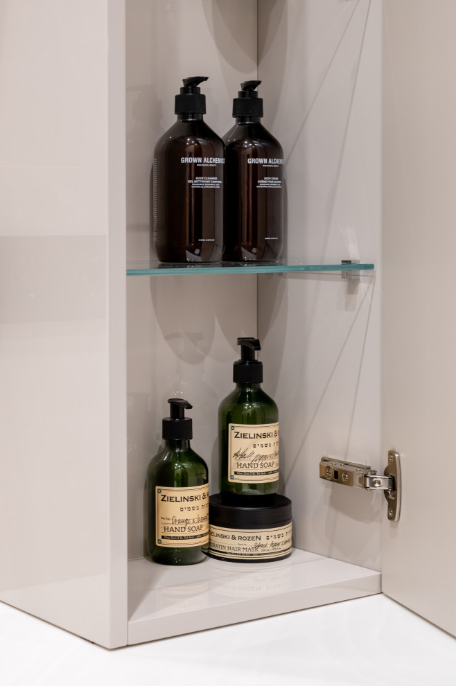 105 Садовые кварталы. Мебель для ванной комнаты