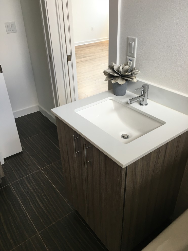 Minimalist home design photo in Austin