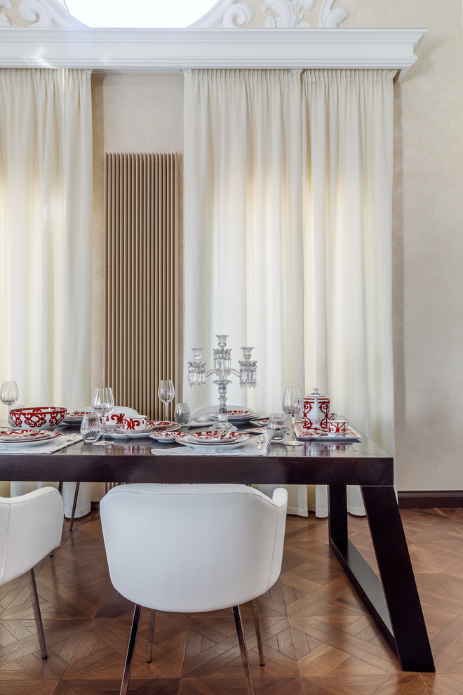 Дом с круглым окном