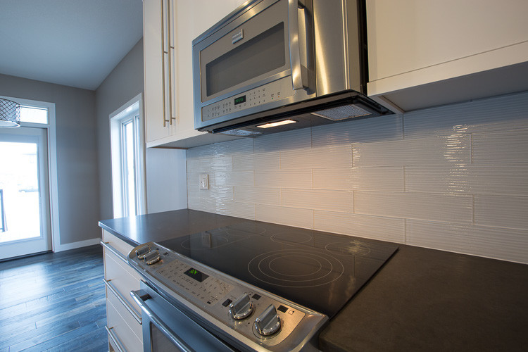 Kitchen - modern kitchen idea