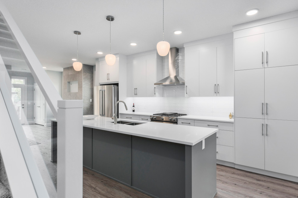 Kitchen - kitchen idea in Calgary