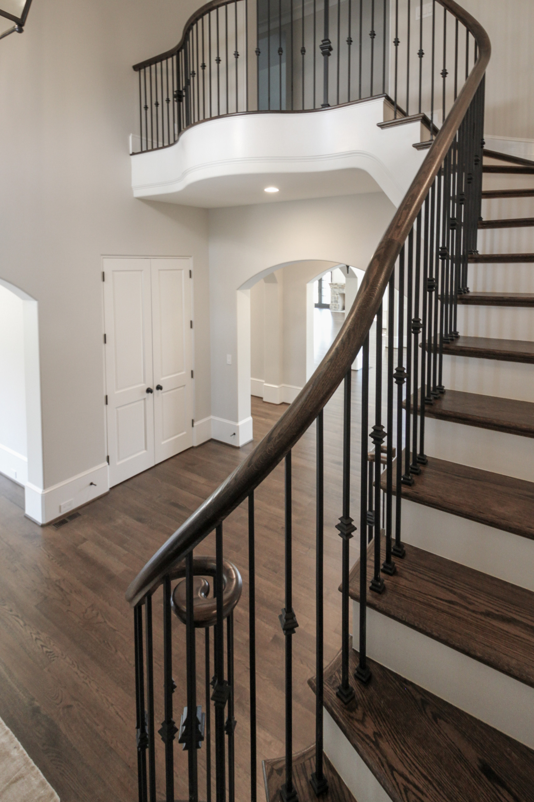86_ Gorgeous Floating Curved Staircase, McLean VA 22066