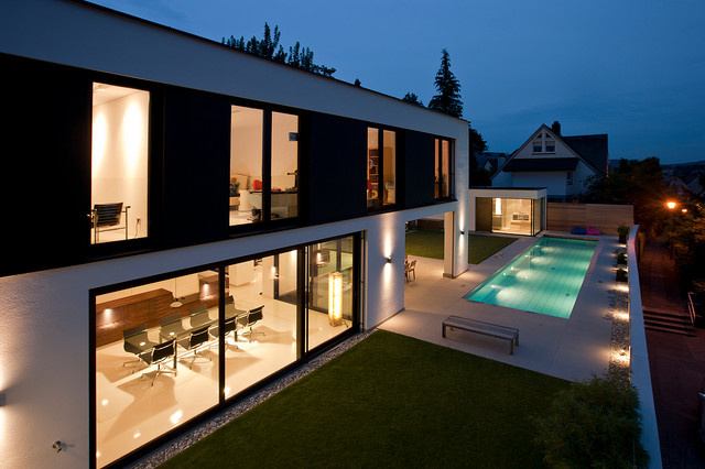 Haus Sch contemporary-pool